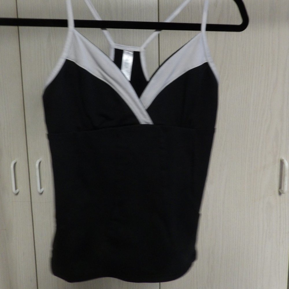 Lululemon Athletic top